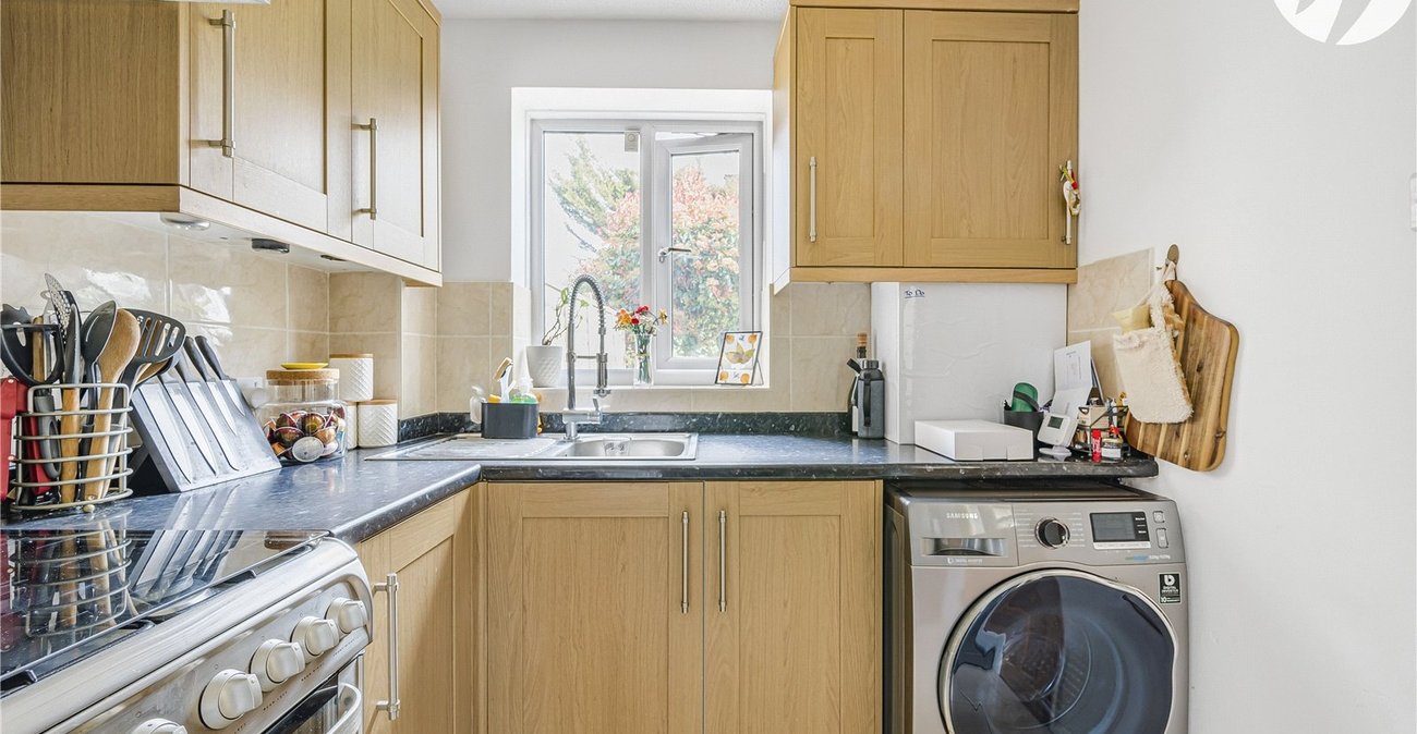 2 bedroom house for sale in Crayford | Robinson Jackson