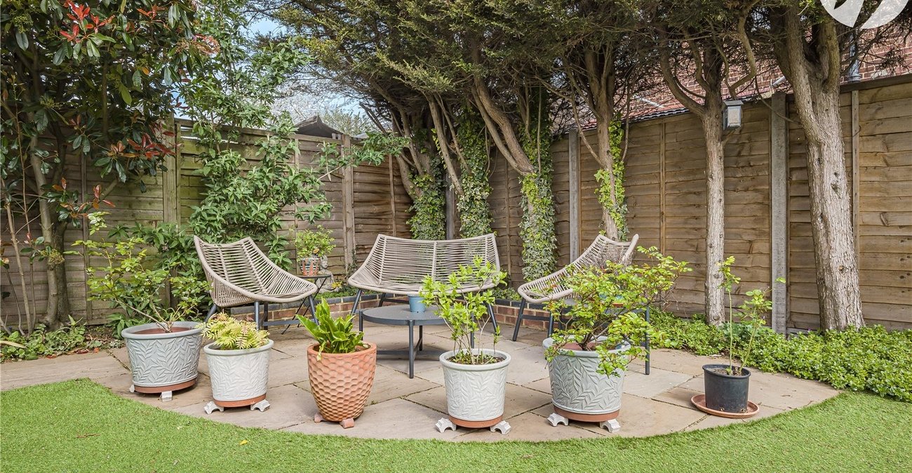 2 bedroom house for sale in Crayford | Robinson Jackson