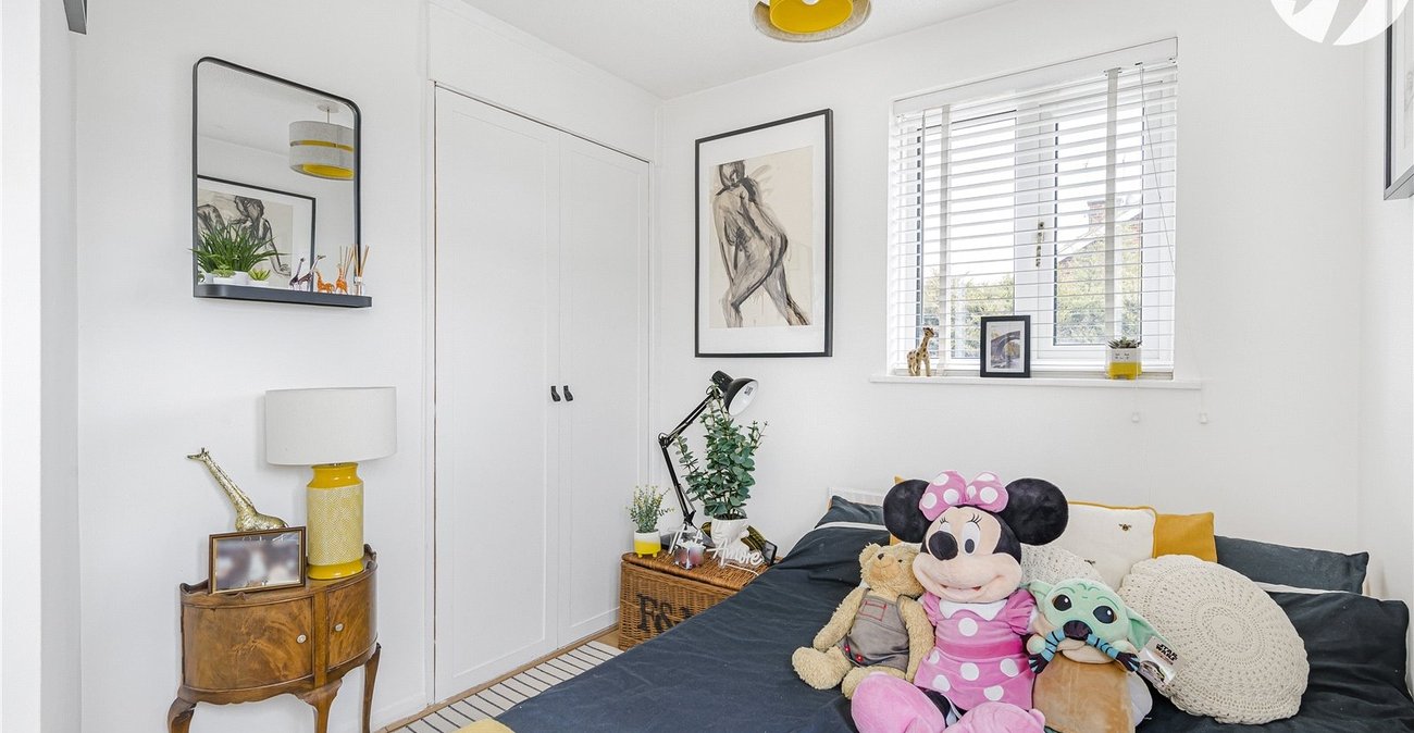2 bedroom house for sale in Crayford | Robinson Jackson