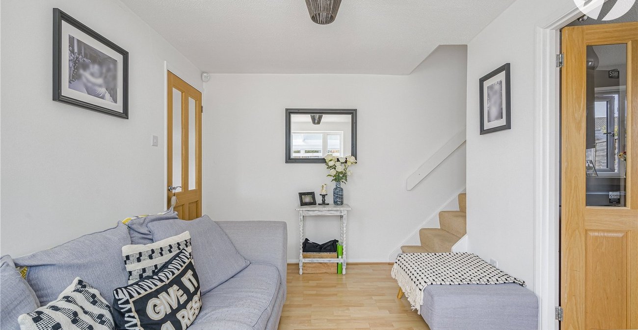 2 bedroom house for sale in Crayford | Robinson Jackson