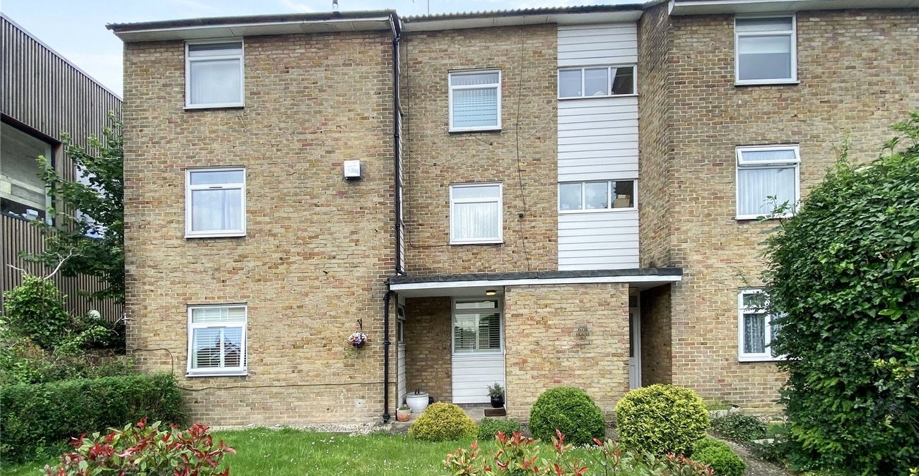2 bedroom property for sale in Rectory Lane | Robinson Jackson