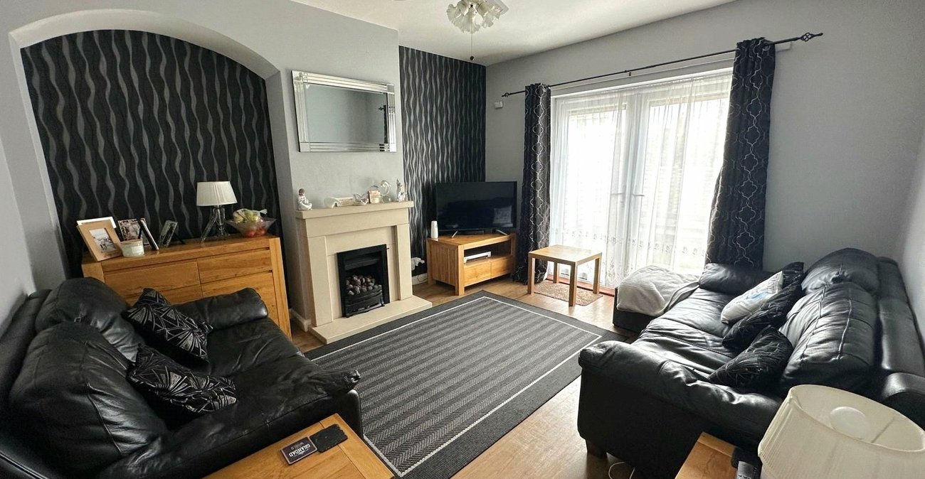 2 bedroom house for sale in Bromley | Robinson Jackson