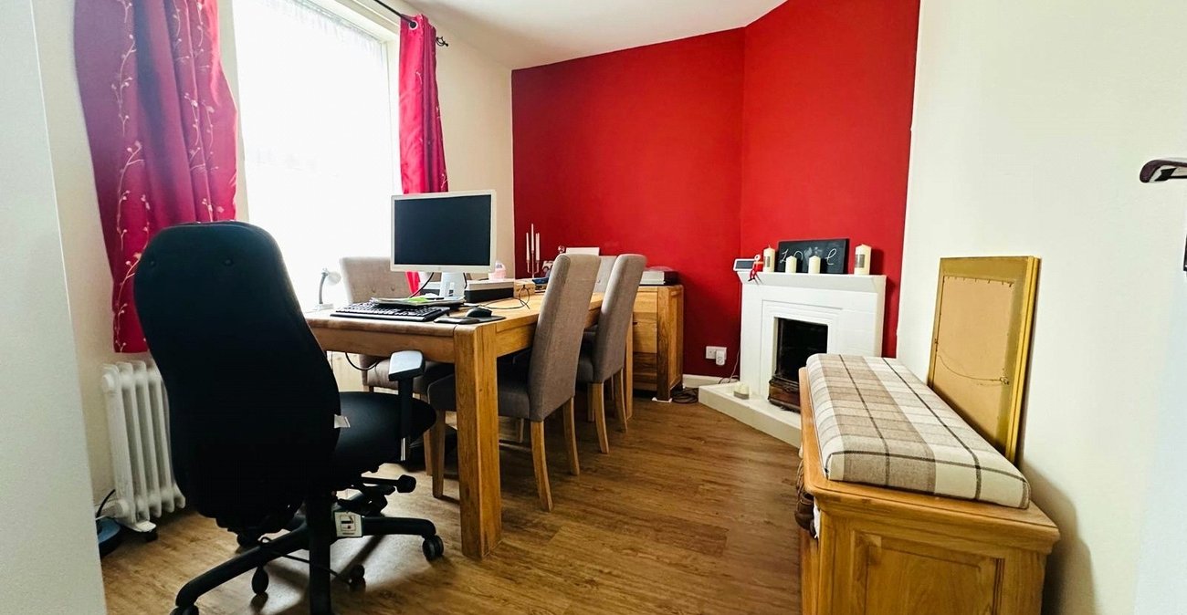 2 bedroom house for sale in Bromley | Robinson Jackson