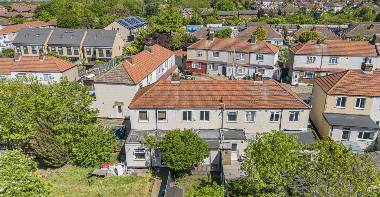 2 bedroom house for sale in Dartford | Robinson Jackson