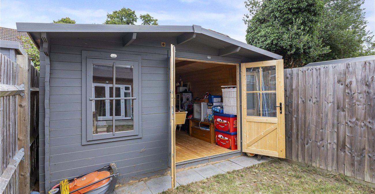 3 bedroom property for sale in Rainham | Robinson Michael & Jackson