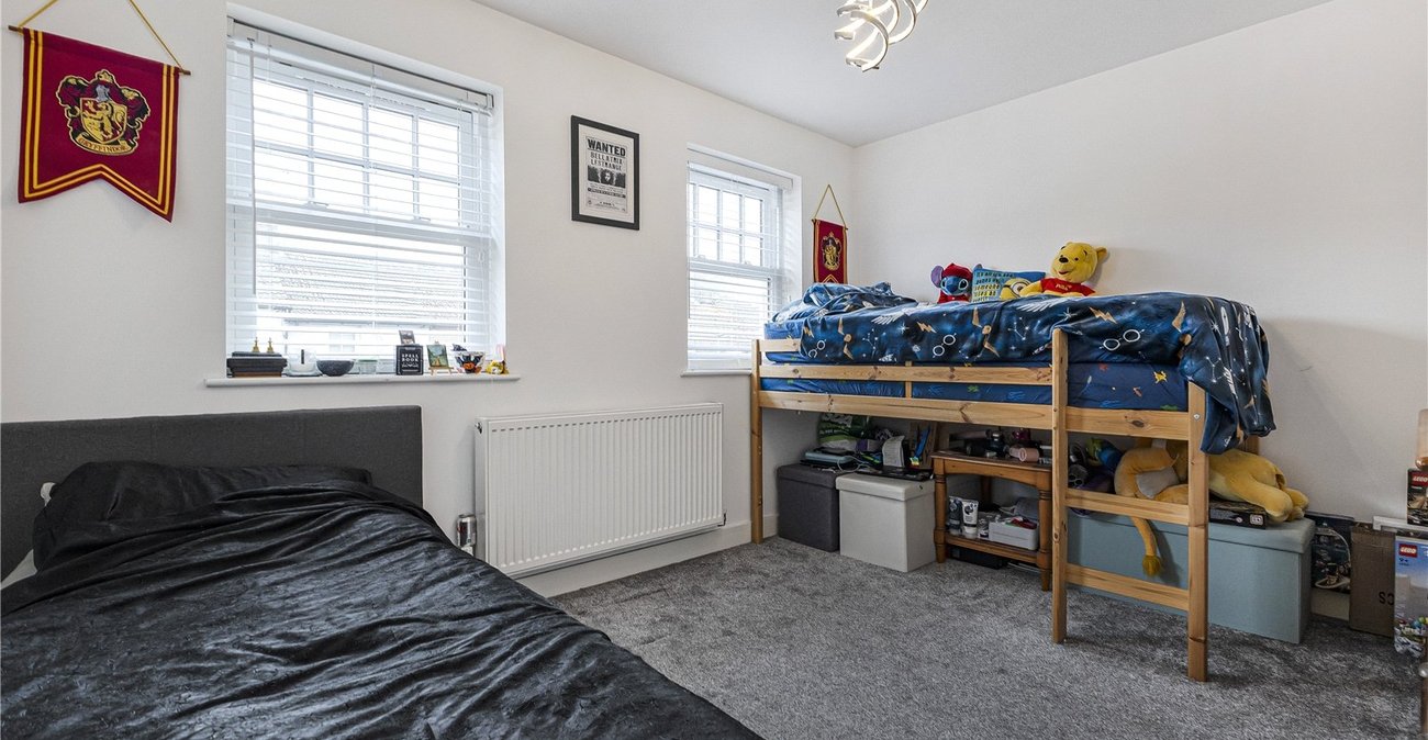 3 bedroom property for sale in Rainham | Robinson Michael & Jackson
