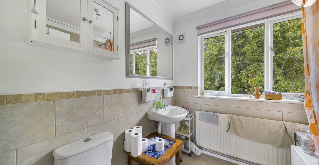 3 bedroom house for sale in Greenhithe | Robinson Jackson