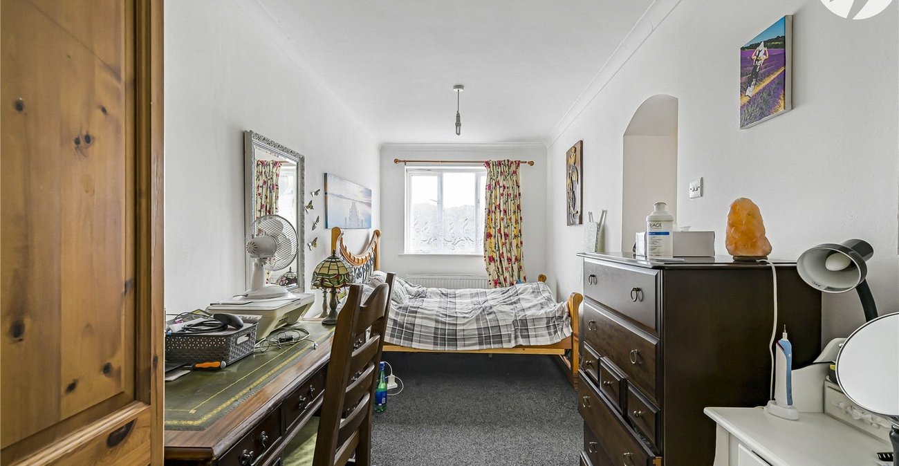 3 bedroom house for sale in Greenhithe | Robinson Jackson