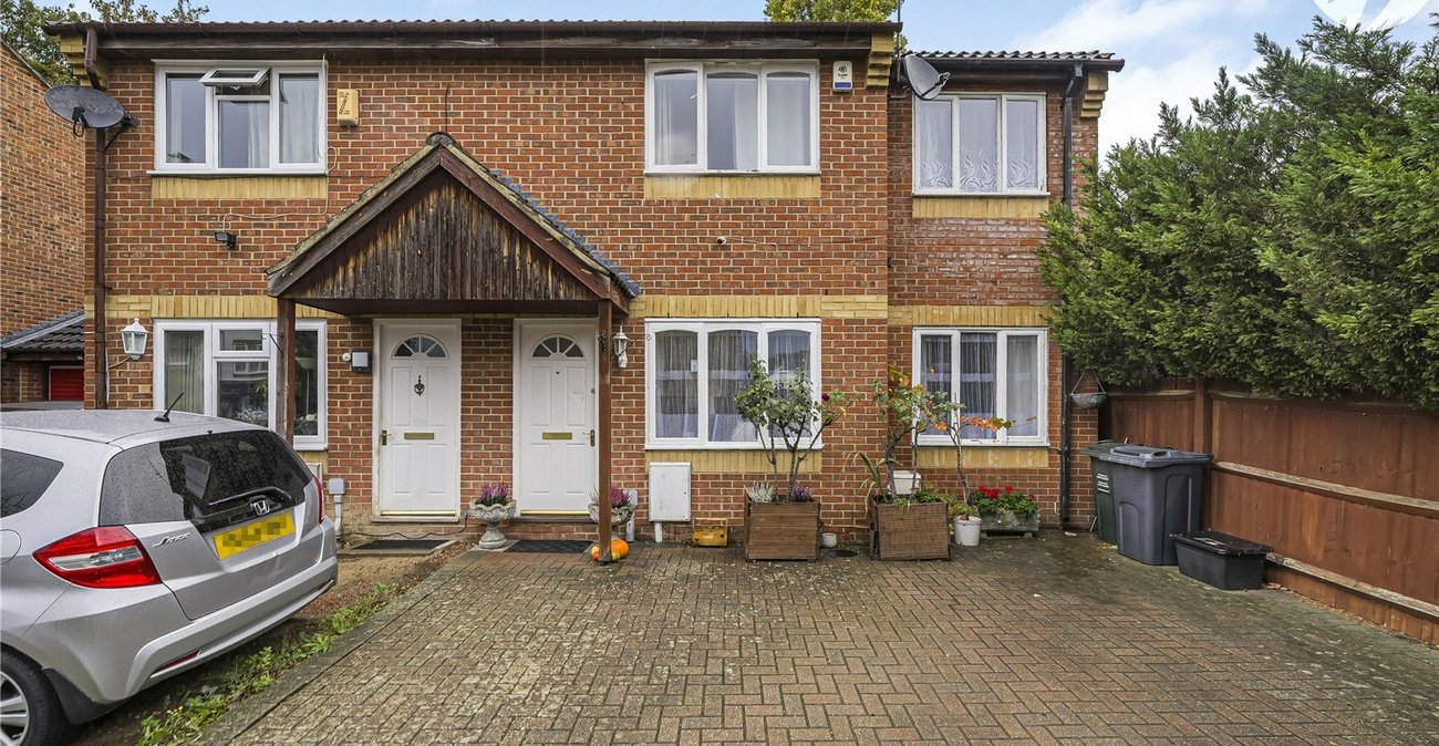 3 bedroom house for sale in Greenhithe | Robinson Jackson