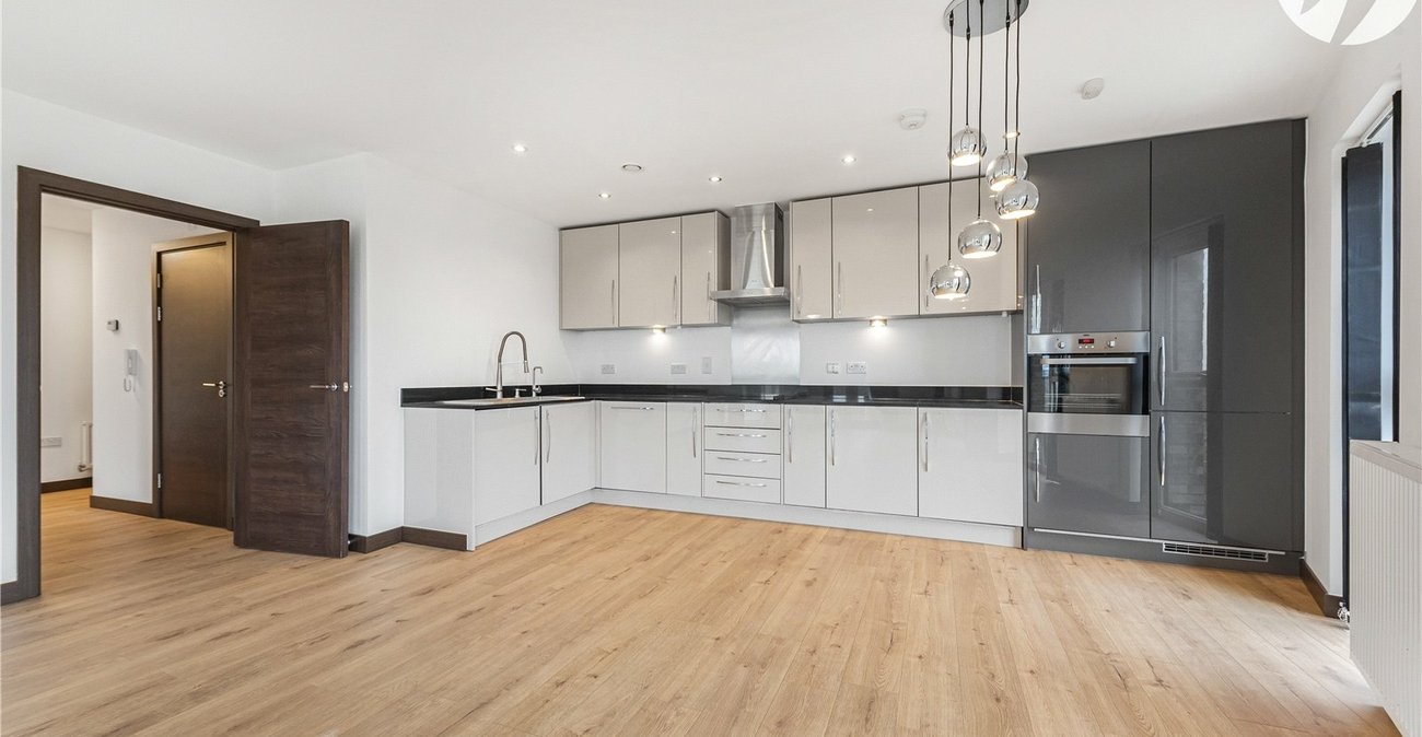 2 bedroom property for sale in Dartford | Robinson Jackson