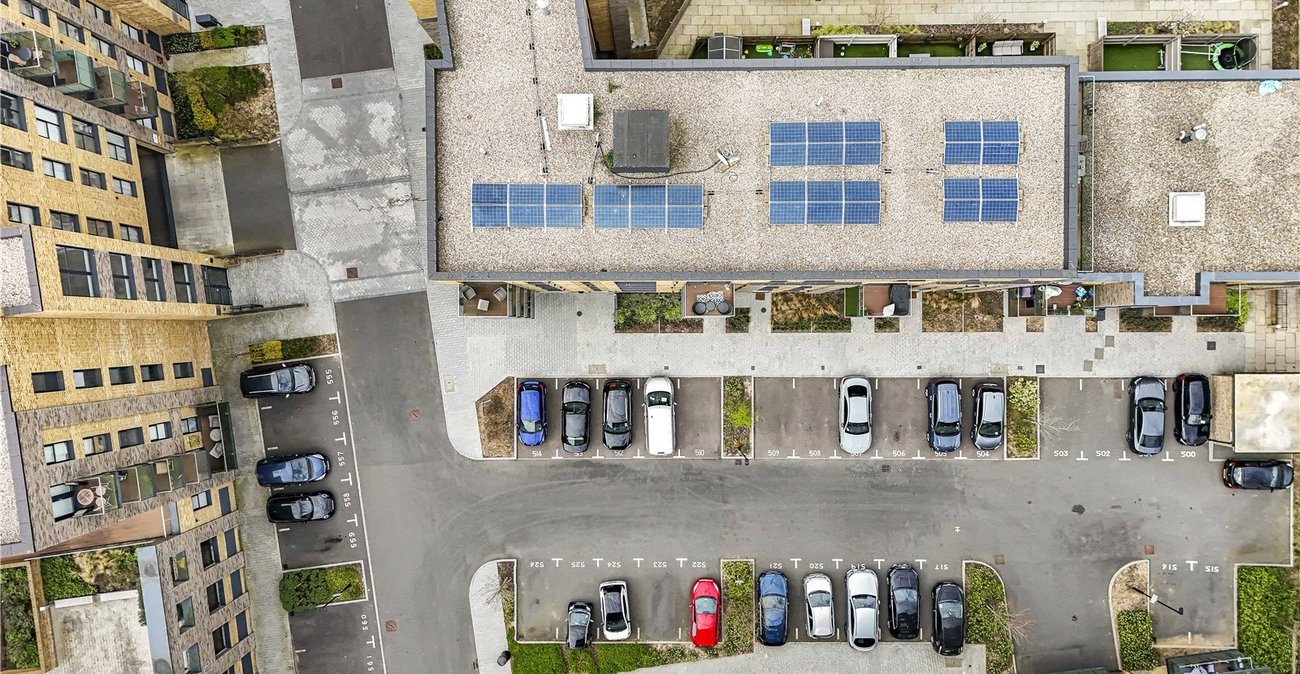 2 bedroom property for sale in Dartford | Robinson Jackson