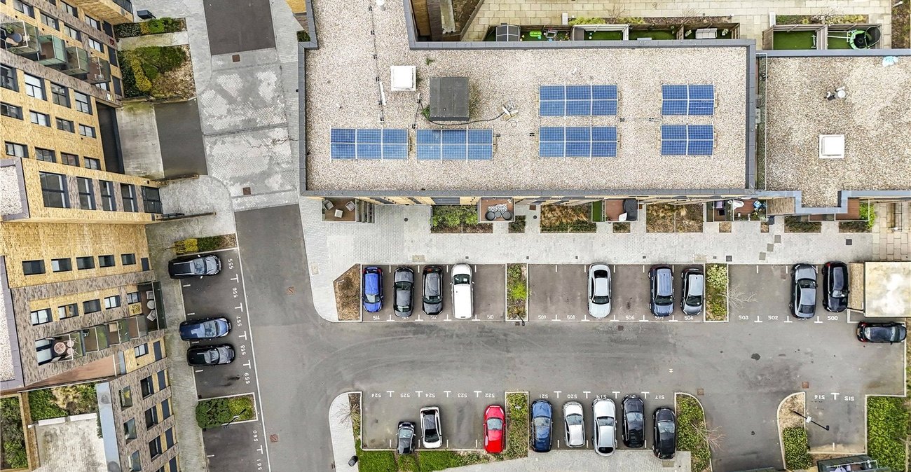 2 bedroom property for sale in Dartford | Robinson Jackson