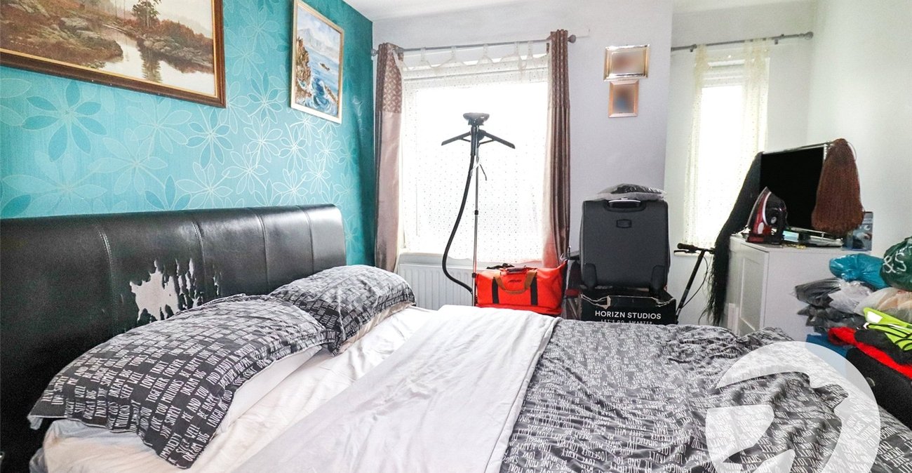 2 bedroom property for sale in Erith | Robinson Jackson