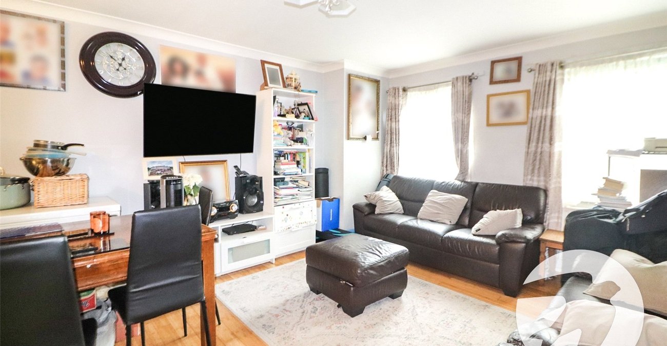 2 bedroom property for sale in Erith | Robinson Jackson