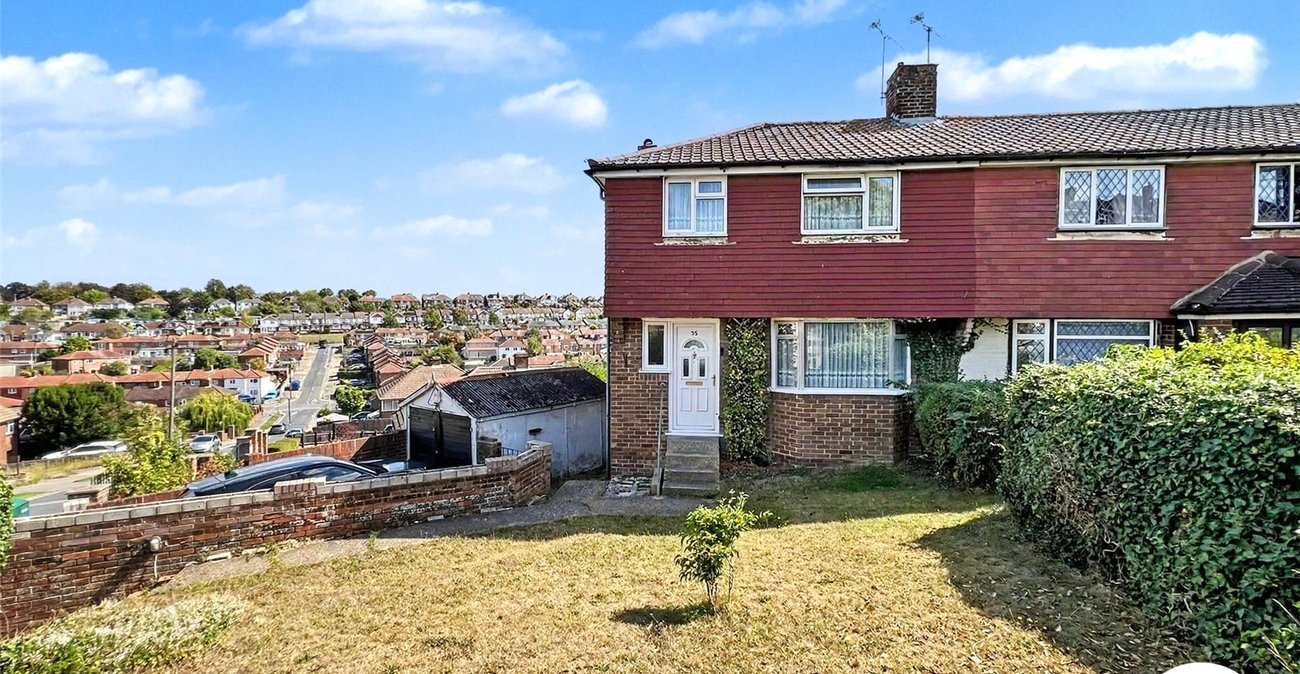 3 bedroom house for sale in Rochester | Robinson Michael & Jackson