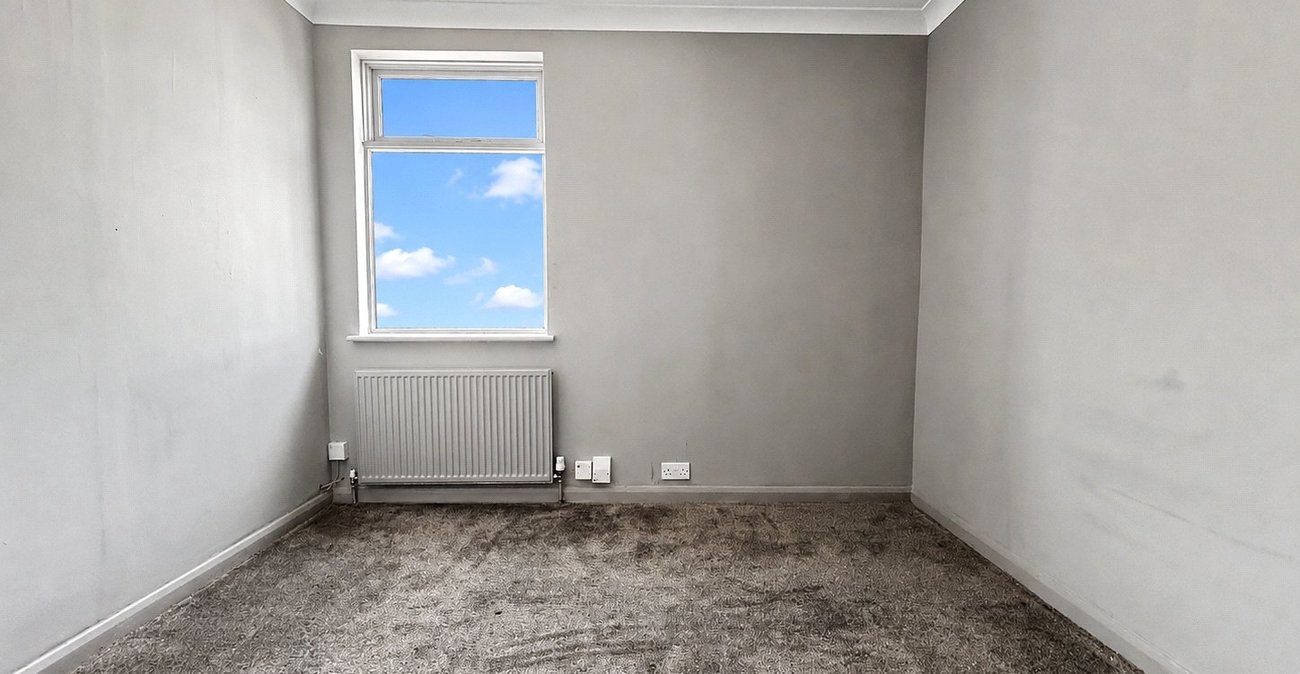 2 bedroom house for sale in Gillingham | Robinson Michael & Jackson