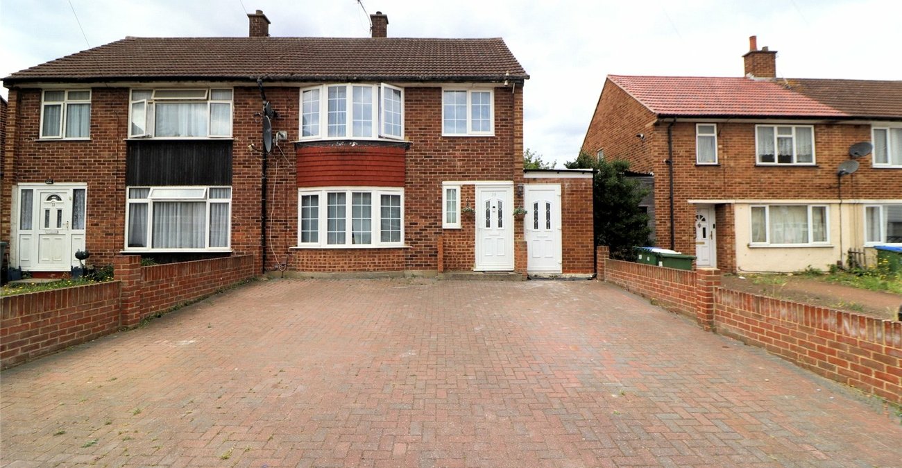 3 bedroom house for sale in Slade Green | Robinson Jackson