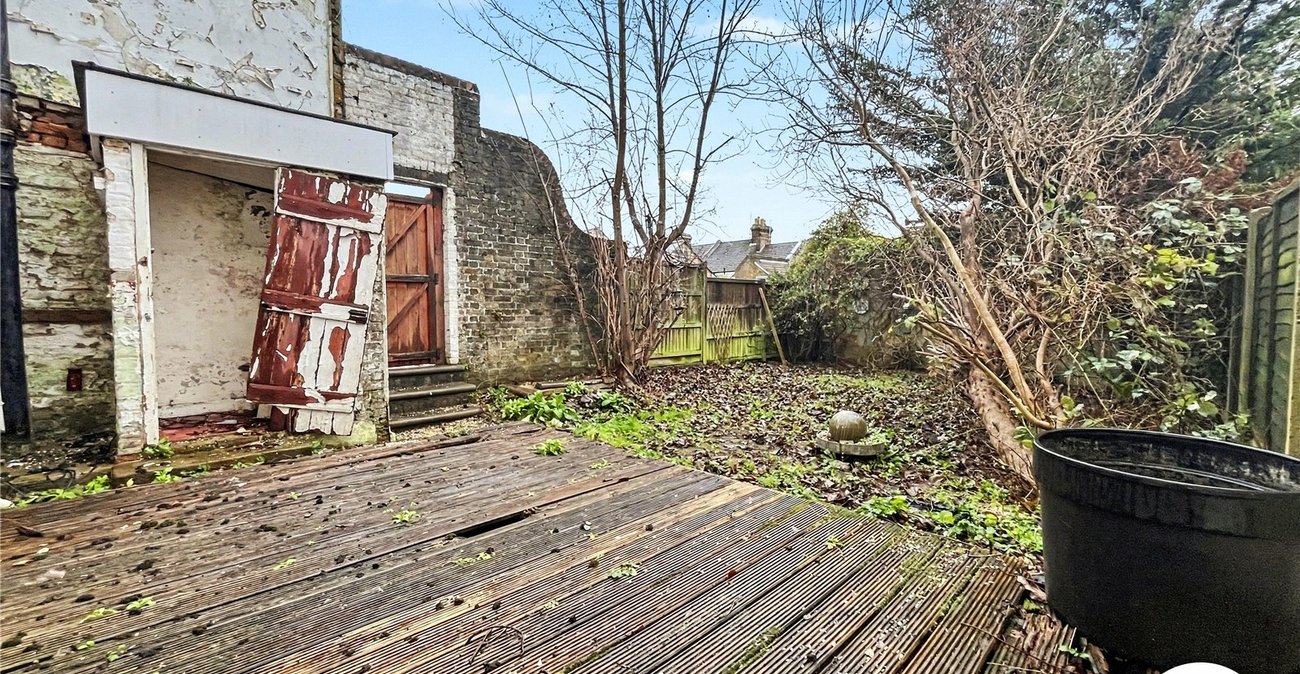 5 bedroom house for sale in Rochester | Robinson Michael & Jackson