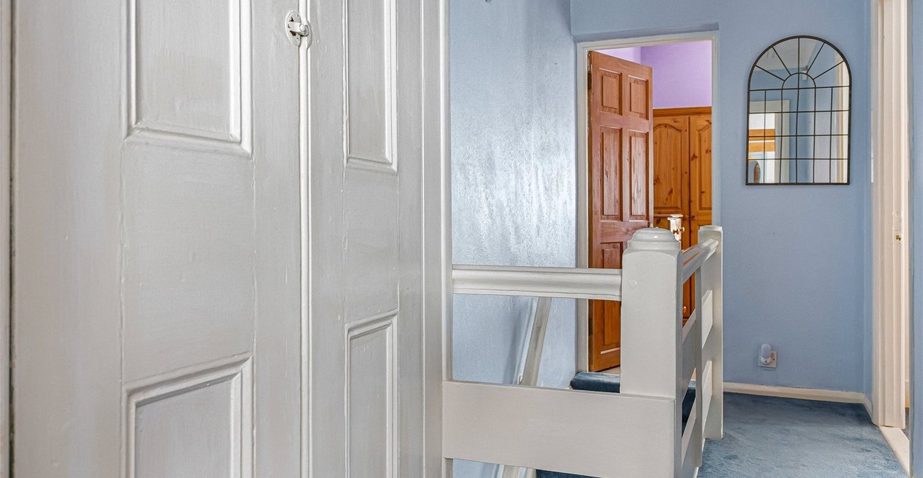 3 bedroom house for sale in Rochester | Robinson Michael & Jackson