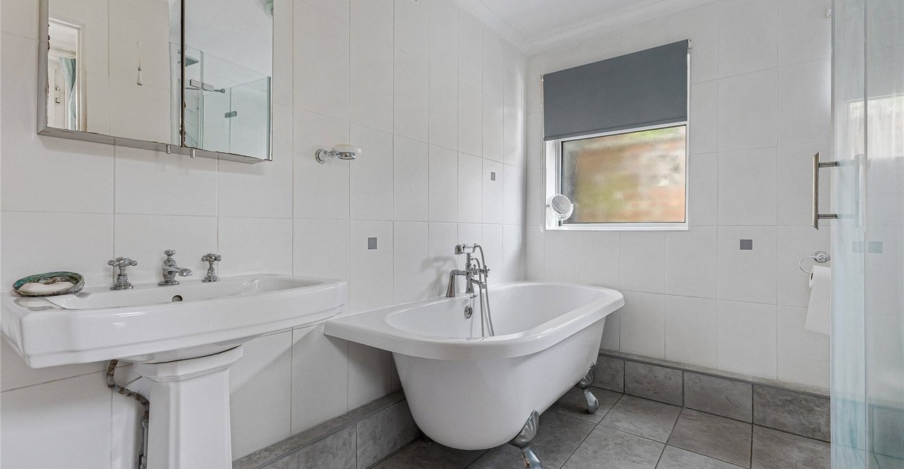 3 bedroom house for sale in Rochester | Robinson Michael & Jackson