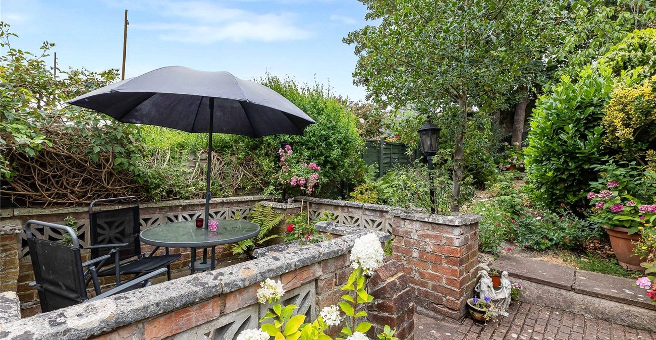 3 bedroom house for sale in Rochester | Robinson Michael & Jackson