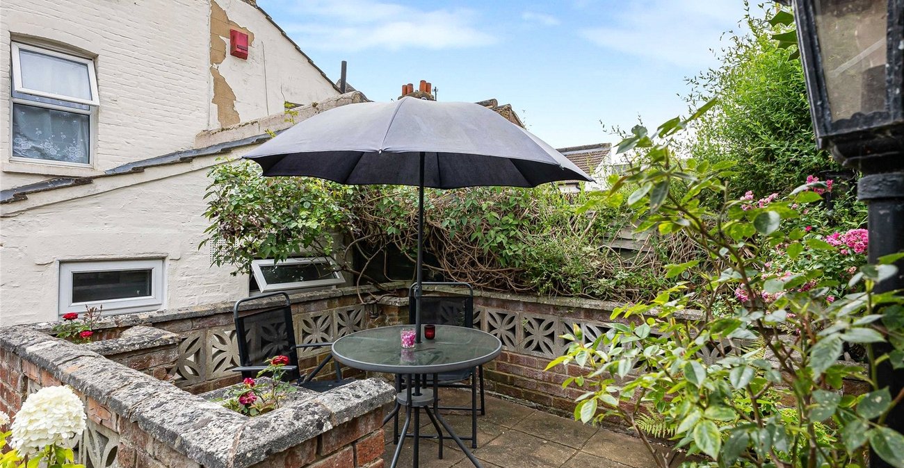 3 bedroom house for sale in Rochester | Robinson Michael & Jackson