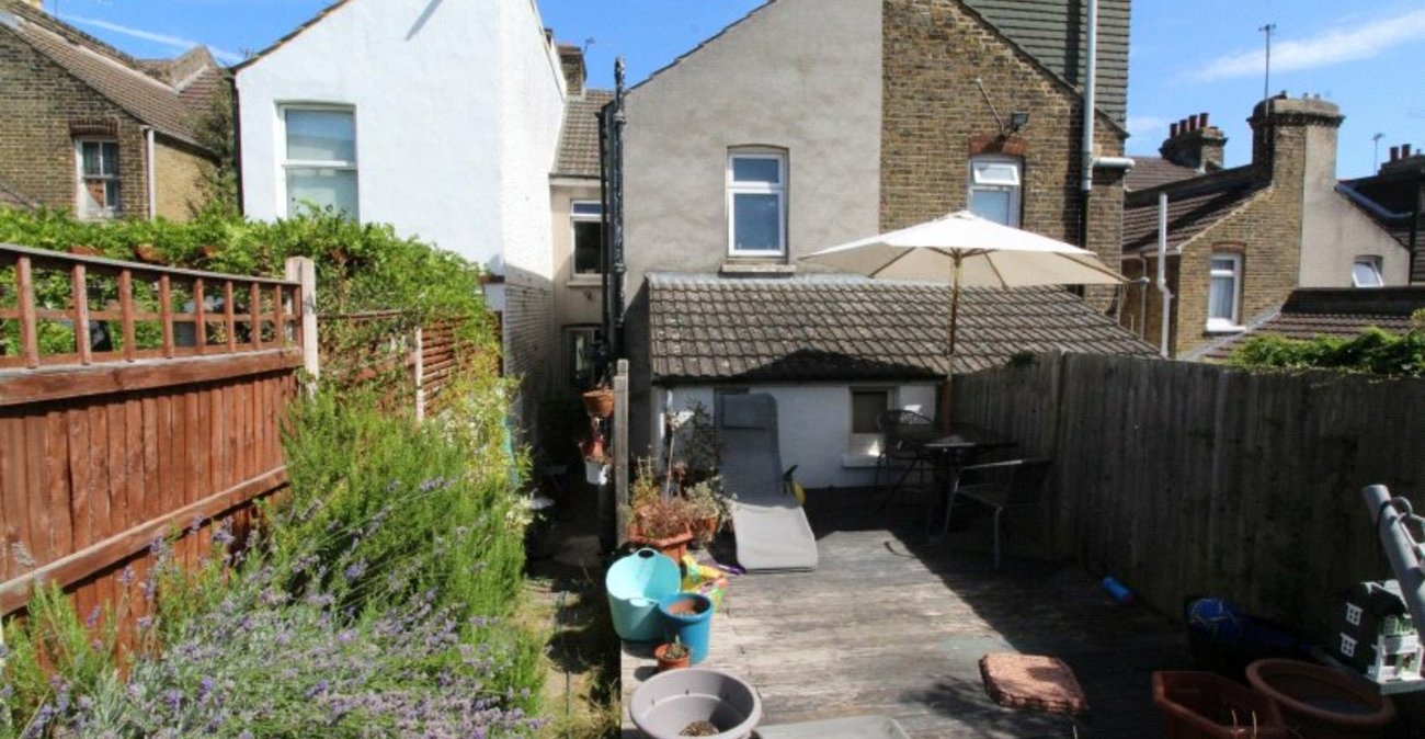 3 bedroom house for sale in Strood | Robinson Michael & Jackson