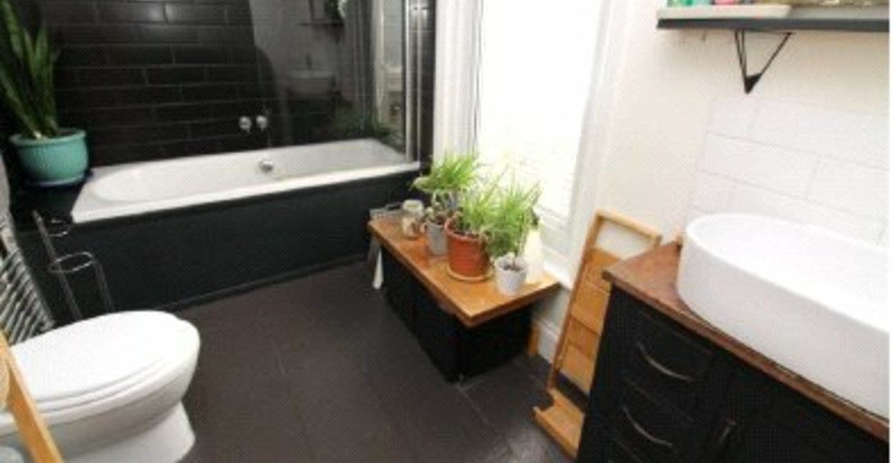 3 bedroom house for sale in Strood | Robinson Michael & Jackson