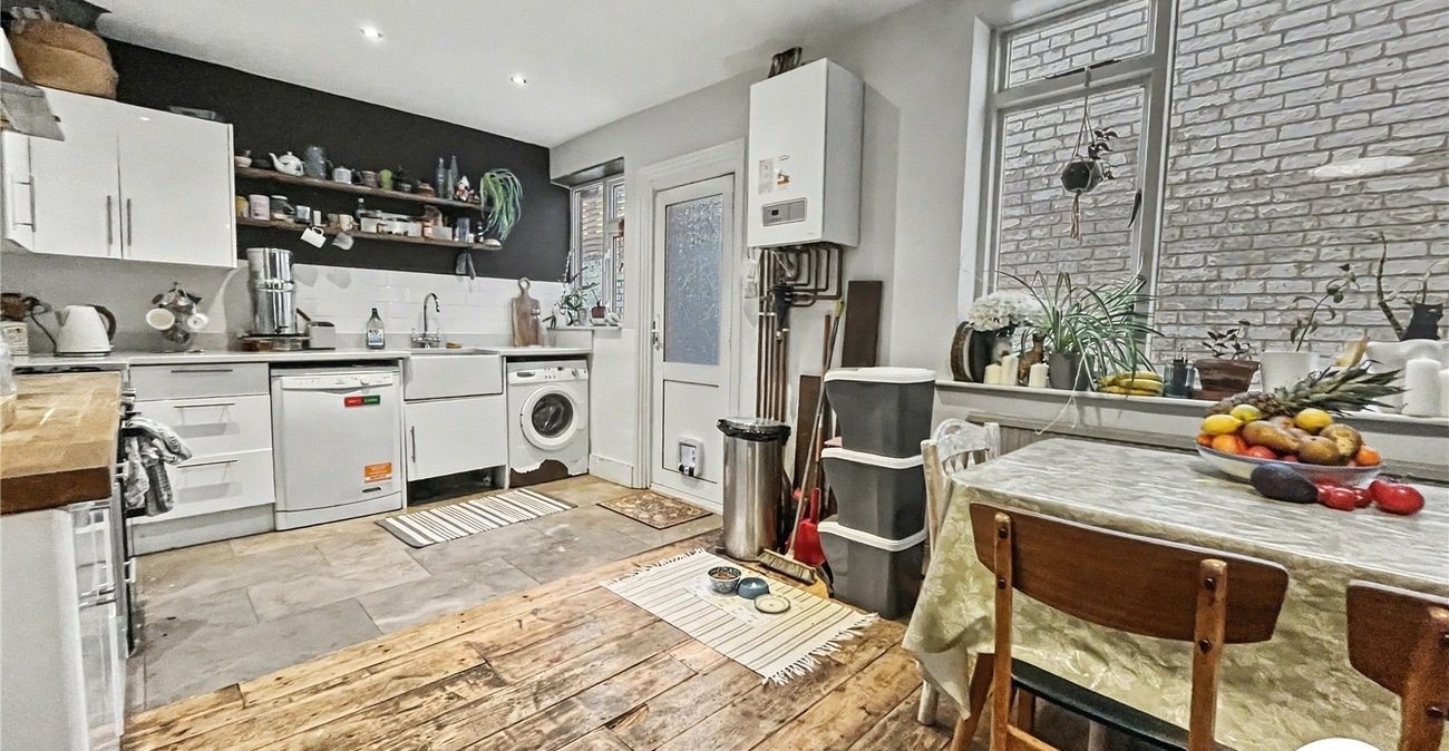 3 bedroom house for sale in Strood | Robinson Michael & Jackson