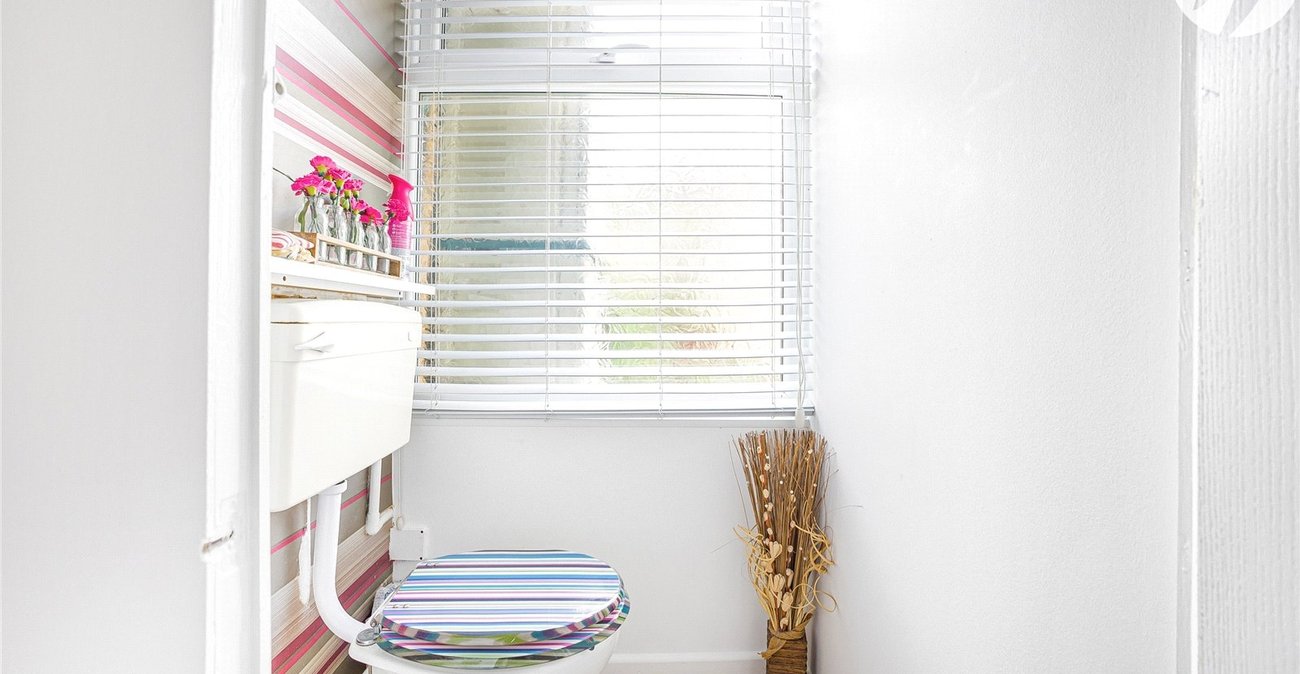 3 bedroom house for sale in Strood | Robinson Michael & Jackson