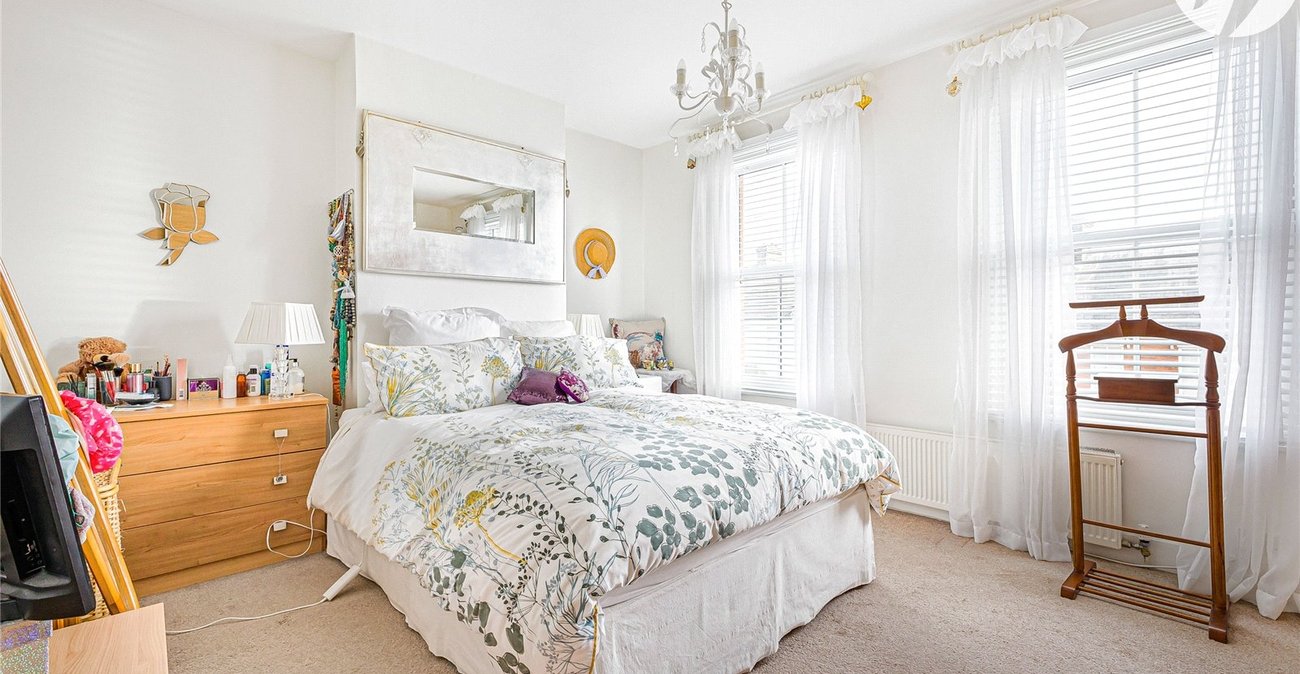 3 bedroom house for sale in Strood | Robinson Michael & Jackson