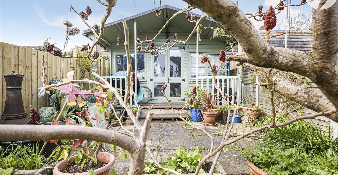 3 bedroom house for sale in Strood | Robinson Michael & Jackson