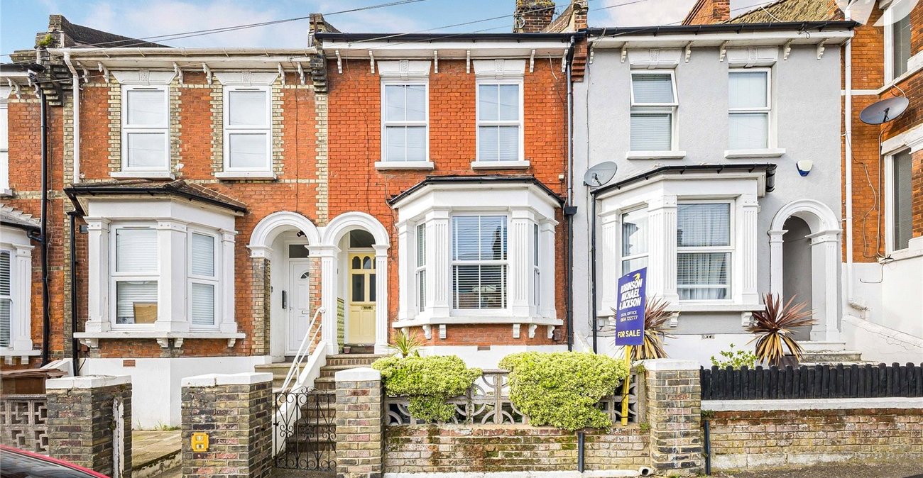 3 bedroom house for sale in Strood | Robinson Michael & Jackson