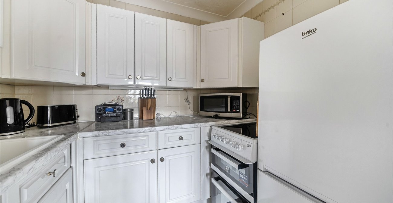 1 bedroom property for sale in Sydenham | Robinson Jackson