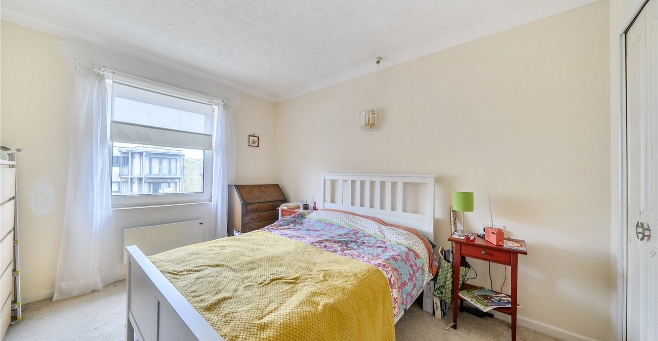 1 bedroom property for sale in Sydenham | Robinson Jackson