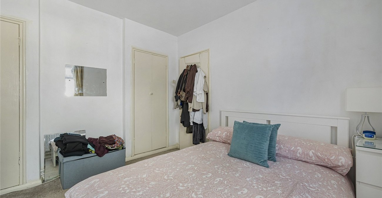 2 bedroom property for sale in Welling | Robinson Jackson