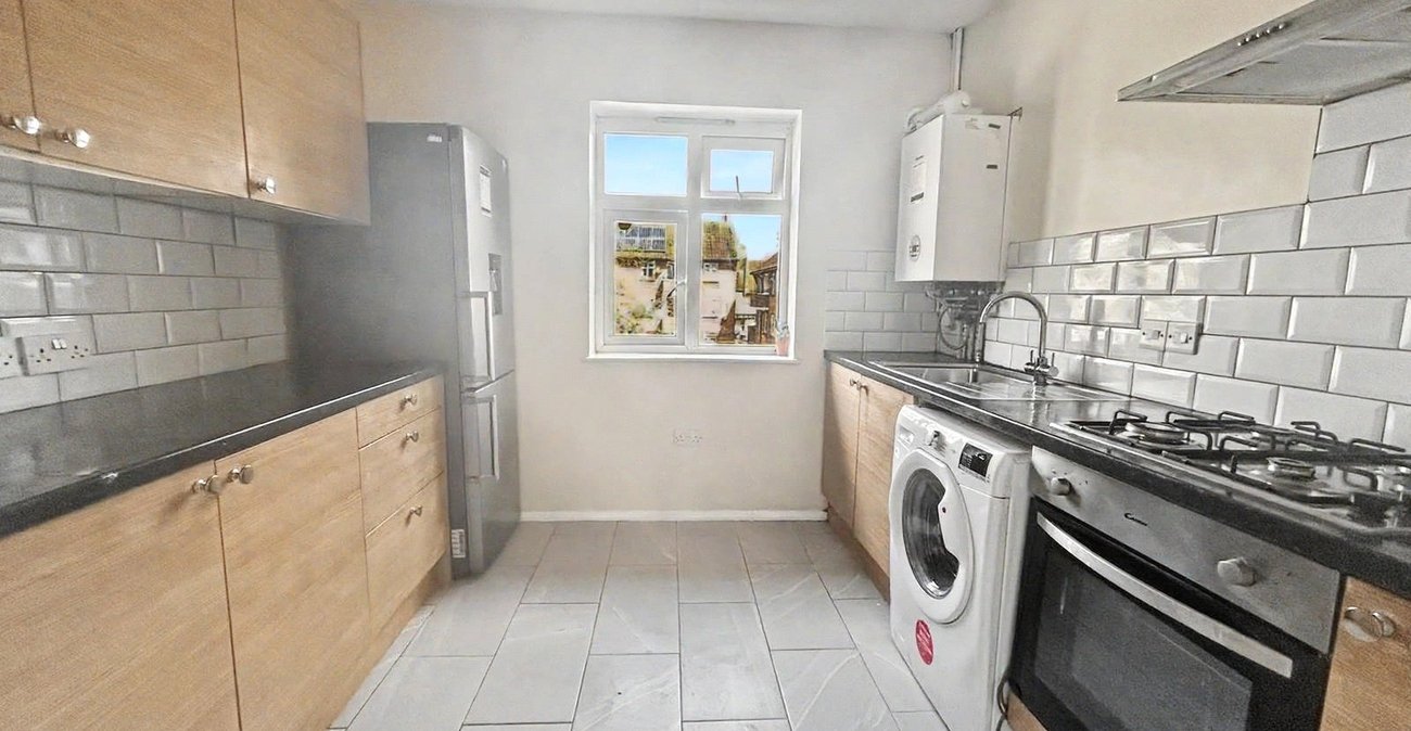 3 bedroom property for sale in Welling | Robinson Jackson
