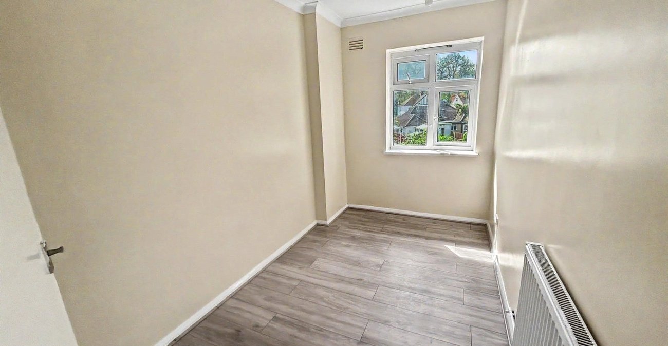 3 bedroom property for sale in Welling | Robinson Jackson