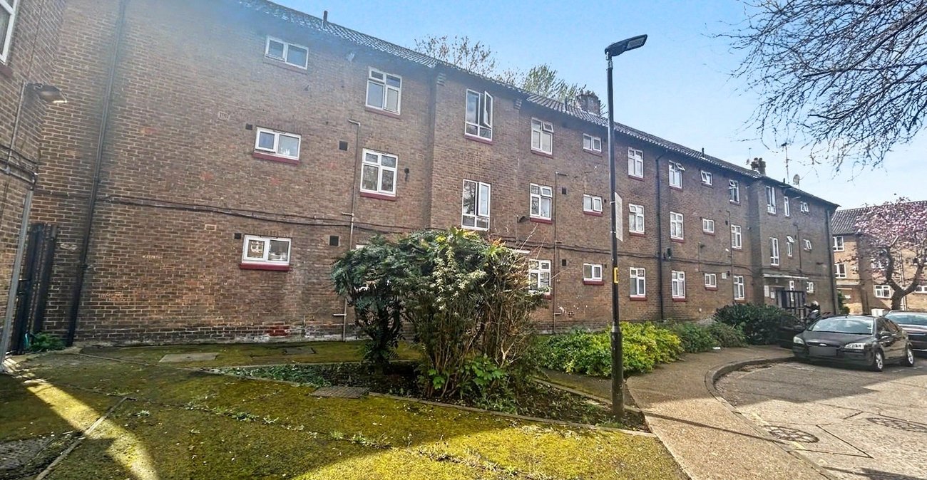3 bedroom property for sale in Welling | Robinson Jackson