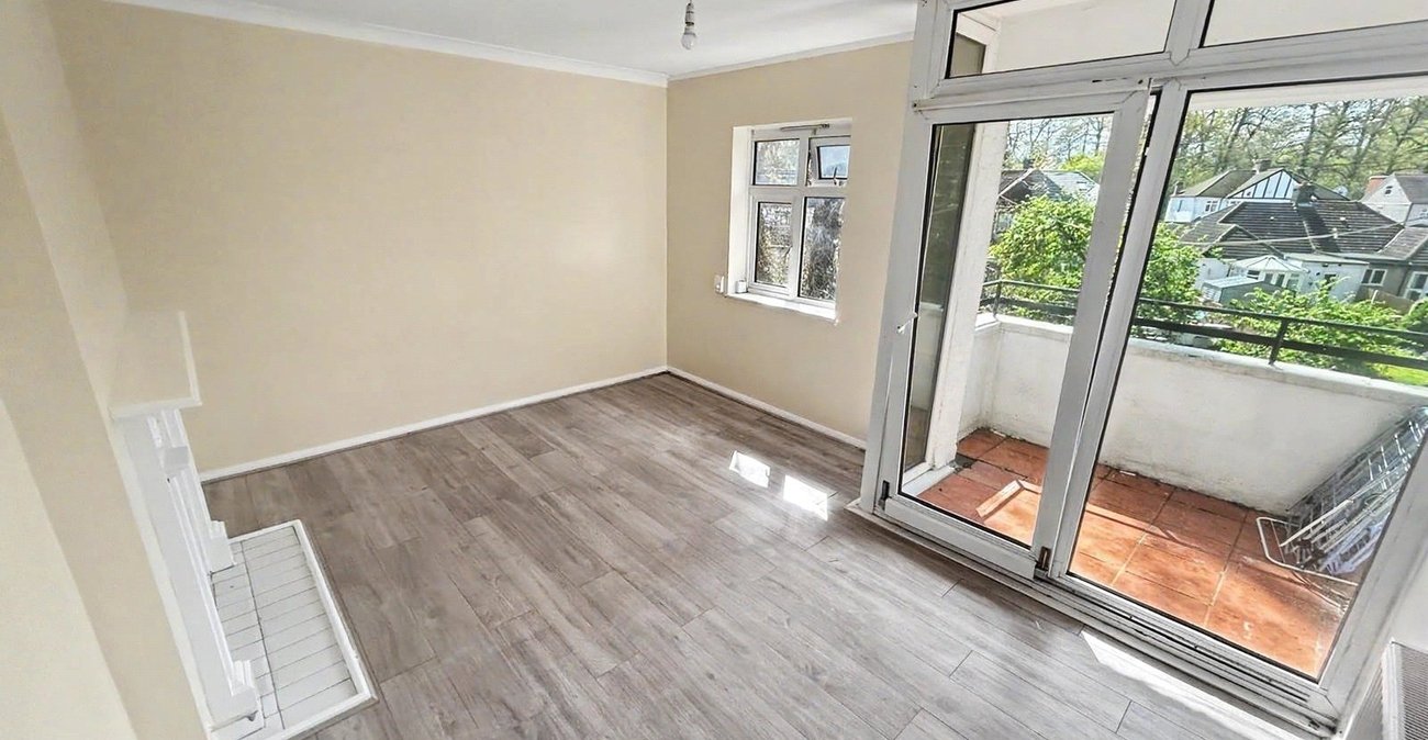3 bedroom property for sale in Welling | Robinson Jackson