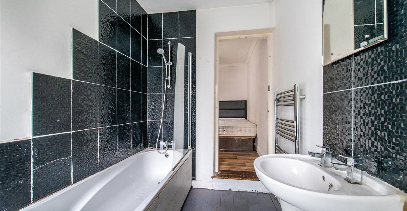 2 bedroom house for sale in Maidstone | Robinson Michael & Jackson