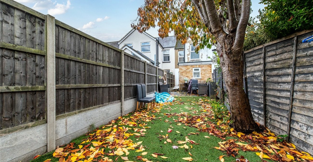 2 bedroom house for sale in Maidstone | Robinson Michael & Jackson