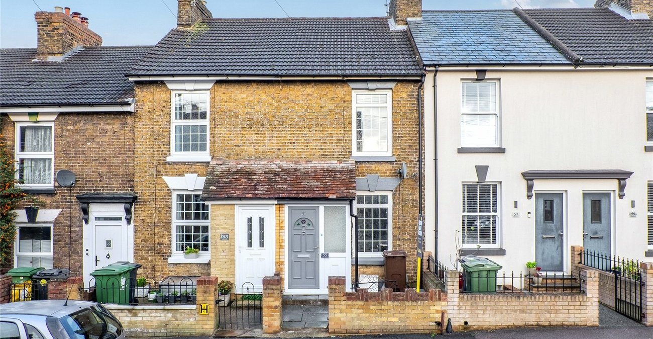 2 bedroom house for sale in Maidstone | Robinson Michael & Jackson