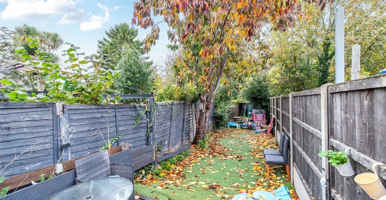 2 bedroom house for sale in Maidstone | Robinson Michael & Jackson