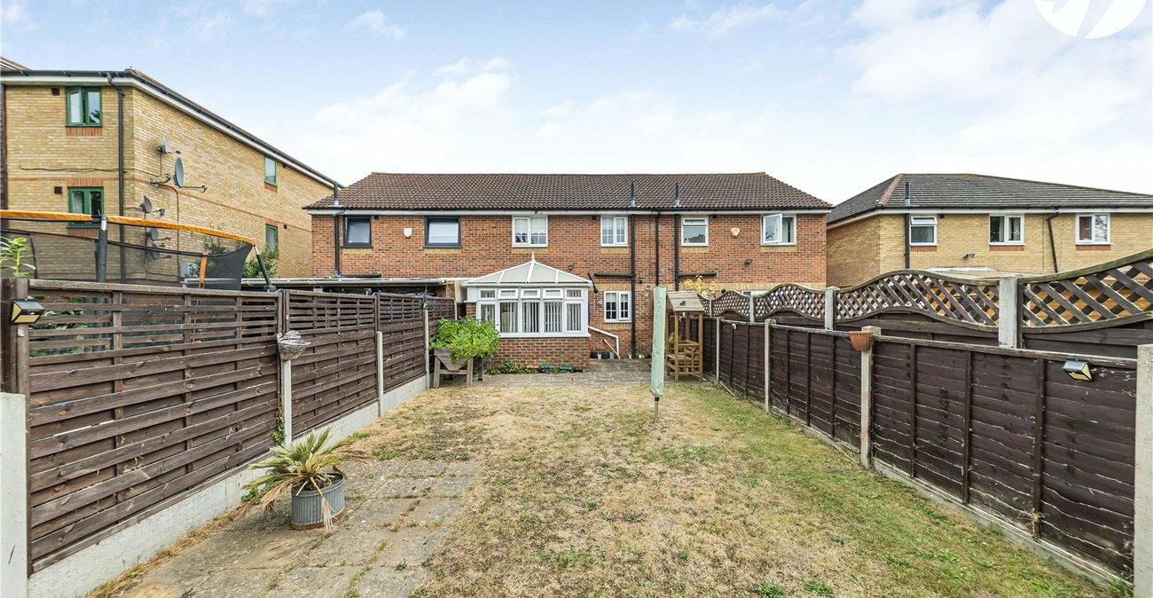 3 bedroom house for sale in Dartford | Robinson Jackson