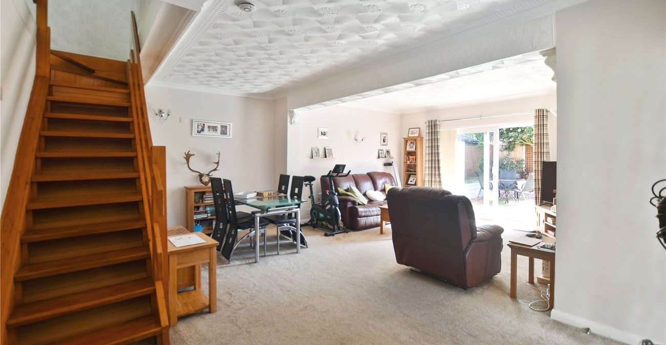 3 bedroom bungalow for sale in Joydens Wood | Robinson Jackson