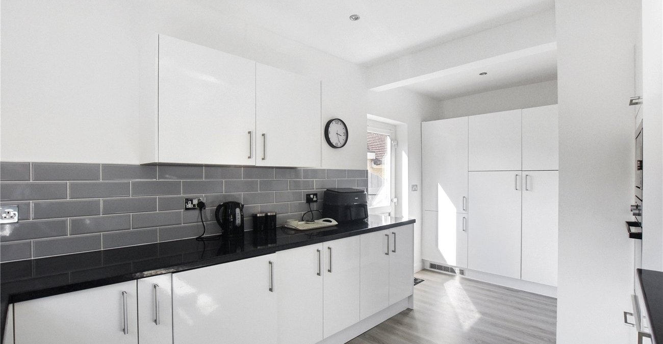 3 bedroom bungalow for sale in Joydens Wood | Robinson Jackson