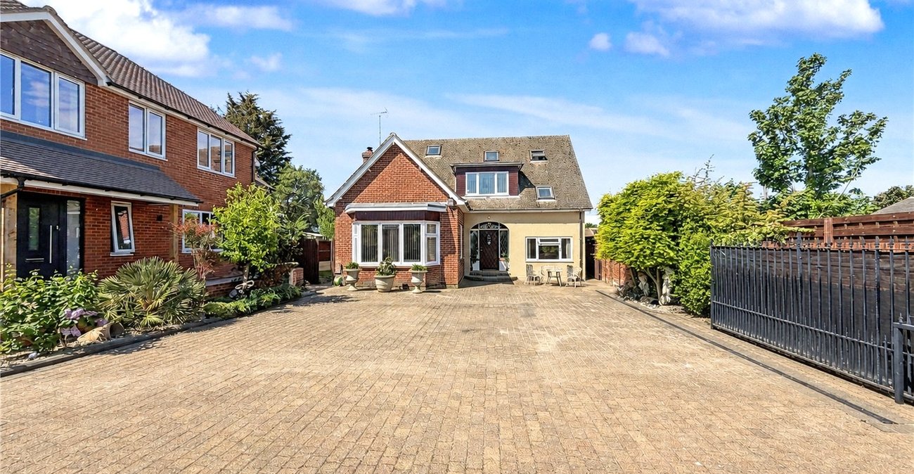 5 bedroom bungalow for sale in Gillingham | Robinson Michael & Jackson