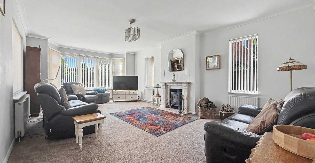 5 bedroom bungalow for sale in Gillingham | Robinson Michael & Jackson