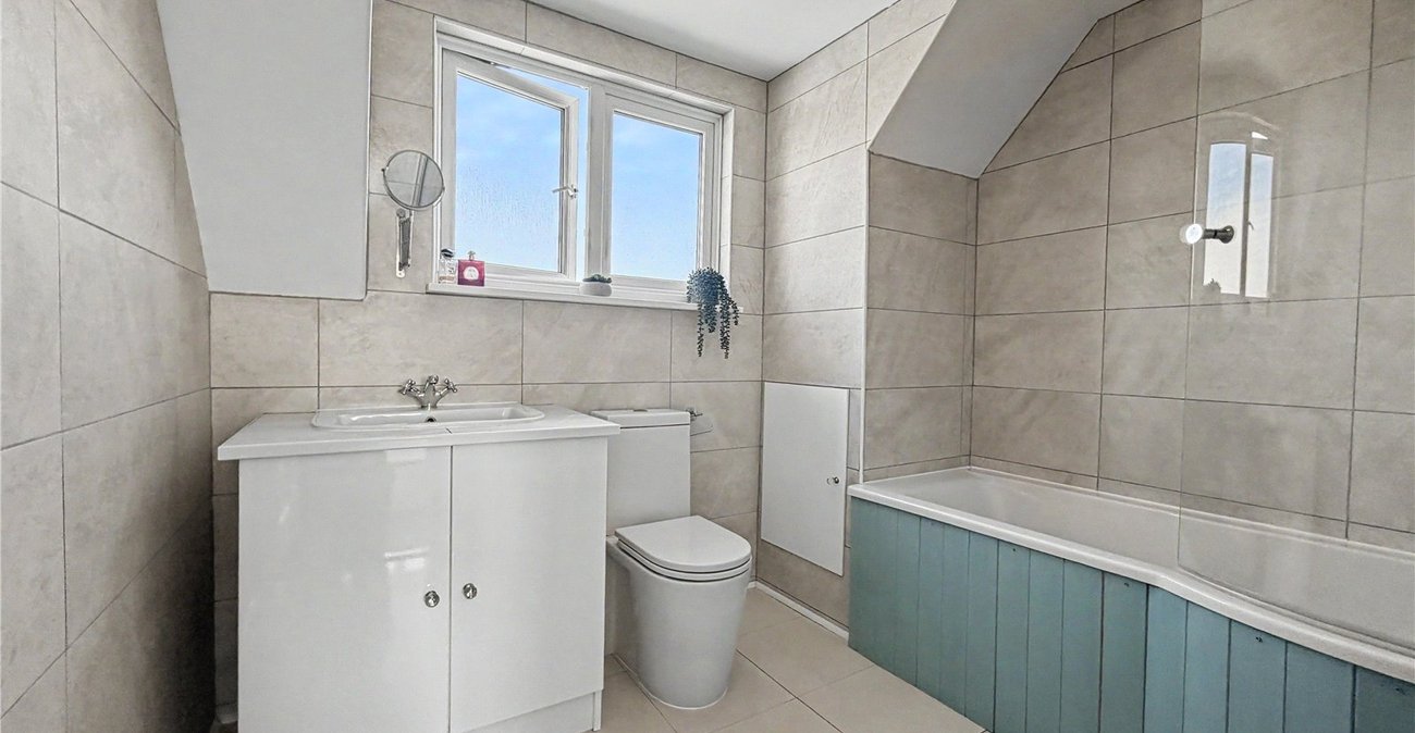 5 bedroom bungalow for sale in Gillingham | Robinson Michael & Jackson